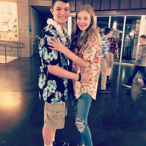 Meet your Posher, Levi